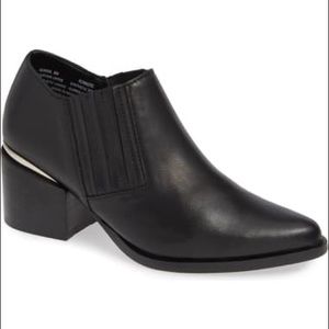 Steve Madden Korral Bootie